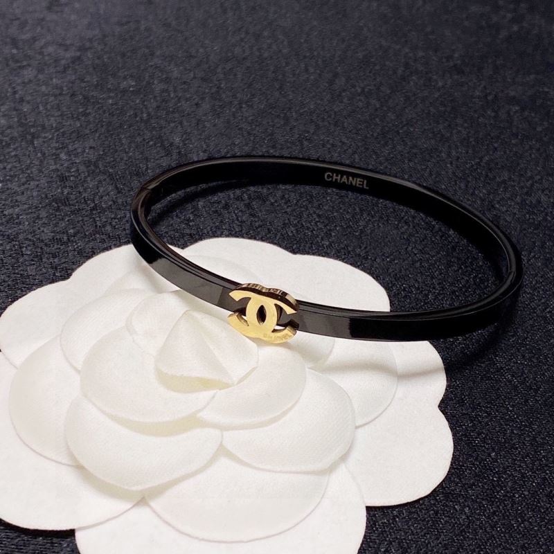 Ch**el bracelets